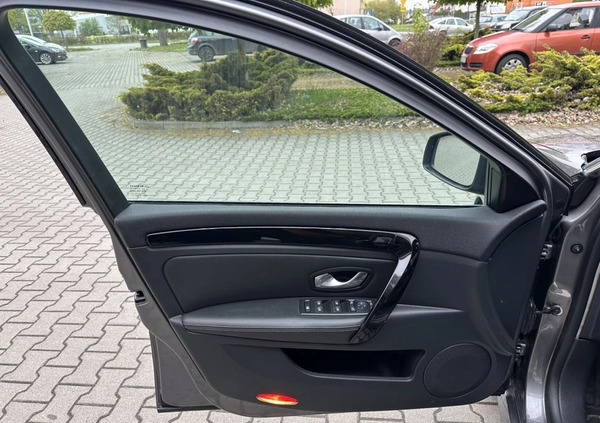 Renault Laguna cena 25900 przebieg: 178231, rok produkcji 2011 z Wolbrom małe 667